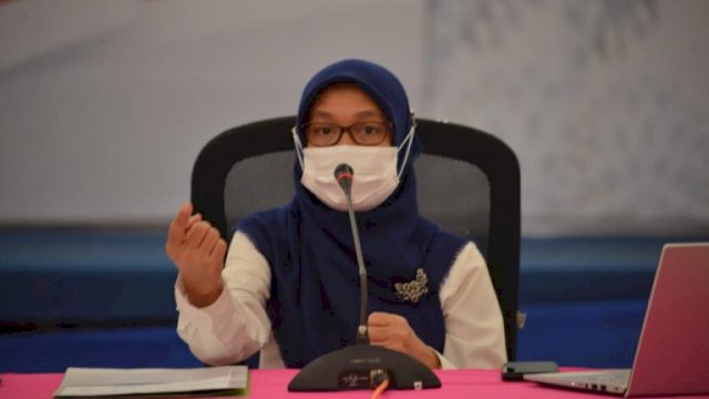 kadis kesehatan, dr. Emmy Kartahara Malik saat menggelar jumpa pers beberapa waktu lalu saat menyampaikan zonasi di Sinjai Sebelum hari raya idul Fitri.