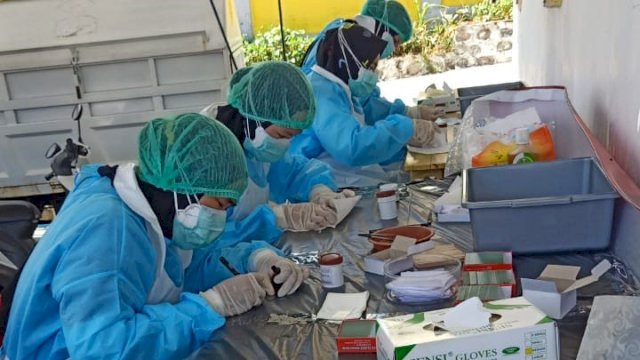 Kemenkes RI Uji Keberhasilan Obat Cacing di Soppeng