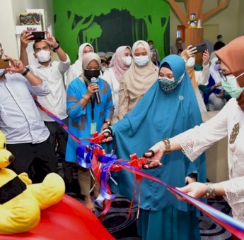 Hari Kartini, Ketua PKK Sulsel Resmikan Pojok Bermain Anak dan Ruang Laktasi