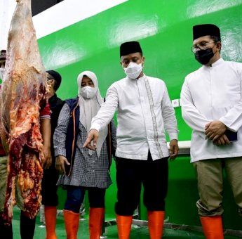 Jelang Idul Fitri 1442 Hijriyah, Andi Sudirman Pastikan Ketersediaan Daging
