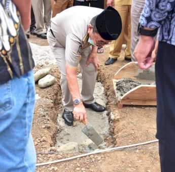 Judas Amir Letakkan Batu Pertama Ratona Residence