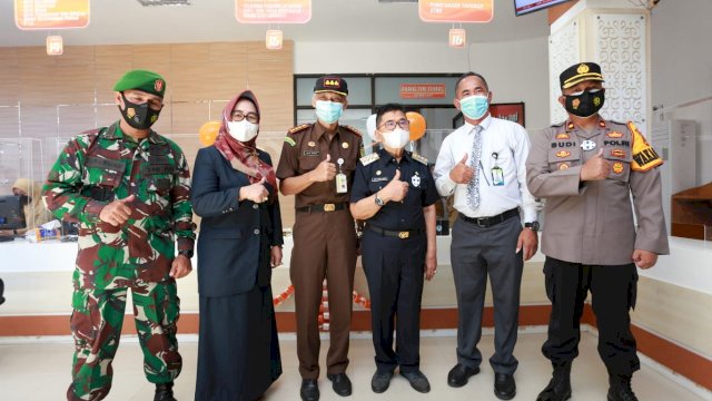 Judas Amir Resmikan Loket Layanan Kajari di MPP