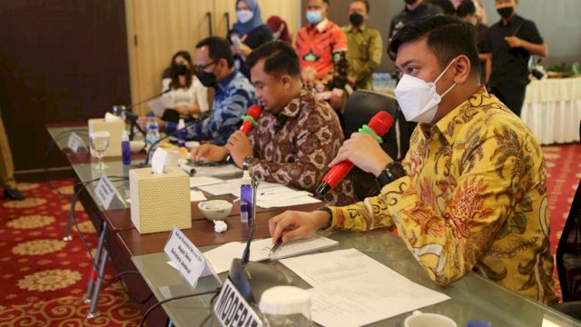 Hari Pertama Bertugas, Bupati Gowa Langsung Pimpin Raker APKASI