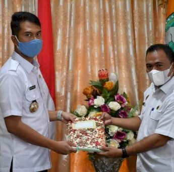 BPN Serahkan Sertifikat Tanah Aset Pemda, Ini Harapan Bupati Sinjai