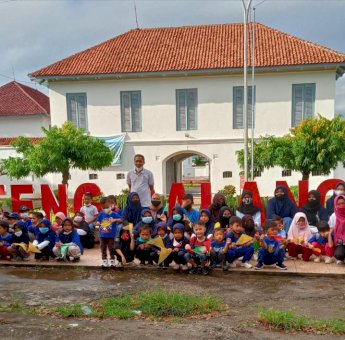 YPT AndikhA Course Ajak Siswanya Pelajari Situs Bersejarah di Sinjai