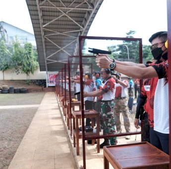 Adnan Berhasil Capai Nilai Tertinggi di Kejuaraan Menembak Kapolda Sulsel Cup