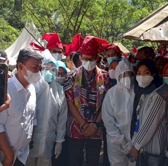 Warga Gowa Sambut Hangat Kehadiran Sandiaga Uno, Begini Antusiasmenya