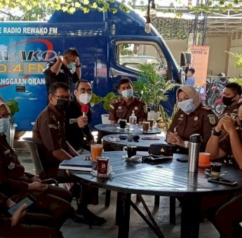 Program ‘Ngobrol Pintar’ Radio Rewako FM Undang Kepala Kejari Gowa