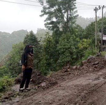Sempat Tertutup Longsor, Jalan Poros Sinjai-Malino Sudah Bisa Diakses