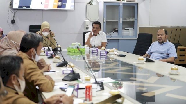 Sikapi Praktik Jual Beli Foto Wali kota, Komisi D DPRD Makassar Raker Dengan Disdik