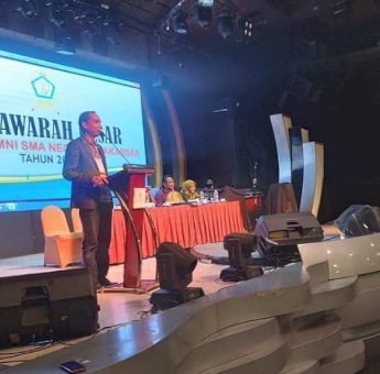 Aklamasi, Ketua DPRD Makassar Pimpin IKA SMA 6 Makassar