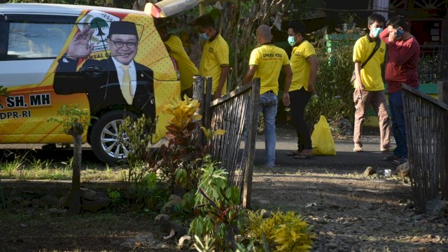 Tim Super Peduli Bantu Warga Kurang Mampu di Appanang Soppeng