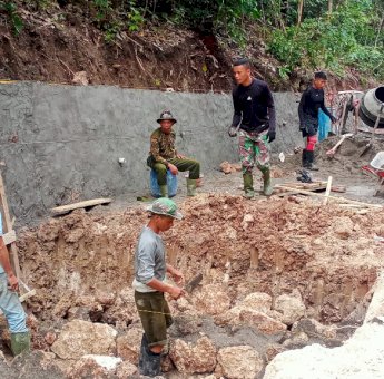 Satgas TMMD 111 Selayar Bangun Tanggul Penahan Longsor di Jalur Bitombang-Kampung Tola