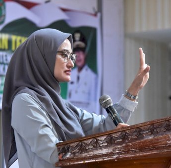 Bupati Luwu Utara Minta Guru TPA Jadi Pelopor Penegakan Protokol Kesehatan