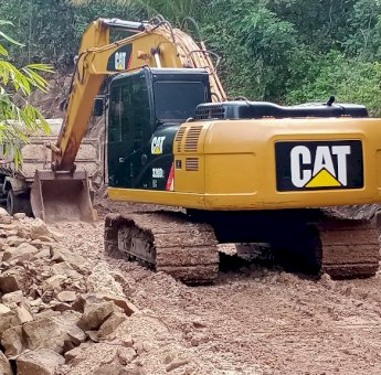 TMMD 111 Selayar, Alat Berat Dikerahkan Untuk Timbun Lokasi Jalan Berlumpur