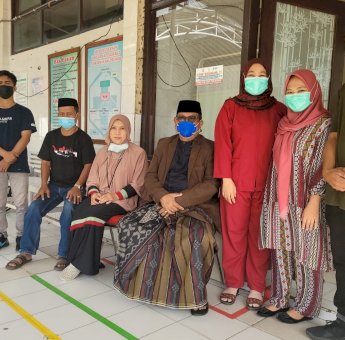 Kunjungi Labkesda, Wabup Soppeng Lutfi Halide Semangati Petugas Nakes