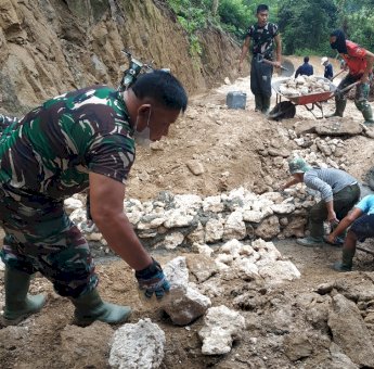 Kisah Suka-Duka Aiptu Edy, Anggota Polisi yang Terlibat Dalam TMMD 111 Kodim Selayar
