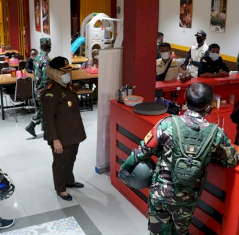 Langgar Aturan PPKM Mikro, Rumah Makan dan Warkop di Gowa Dapat Peringatan