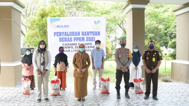 28.503 Warga Luwu Utara Dapat Bantuan Beras PPKM
