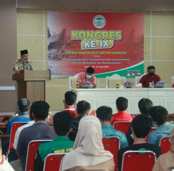 Buka Kongres Hambastem, Sekda Palopo Minta Mahasiswa Ikut Berinovasi Sektor Wisata