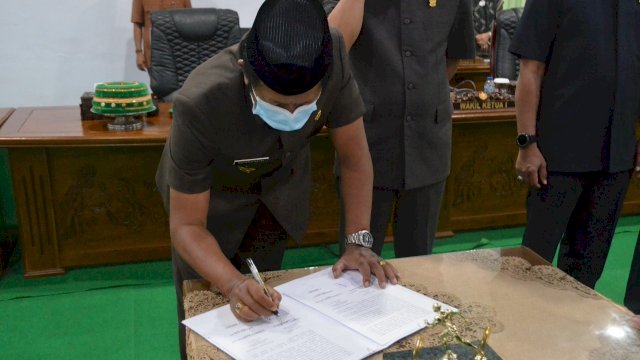Bupati dan DPRD Teken Nota Kesepakatan KUA dan PPAS 2022 Demi Mencapai Kelancaran Pembangunan di Soppeng
