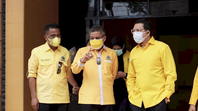 Ketua Komisi II DPR RI Fraksi Golkar Ahmad Doli Kurnia bersama Ketua DPD I Golkar Sulsel Taufan Pawe dan Ketua DPD II Golkar Kabupaten Pinrang Usman Marham.
