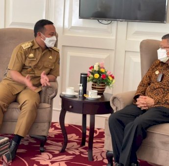 Temui Andi Sudirman, Wali Kota Taufan Pawe Laporkan Progres Vaksinasi di Parepare