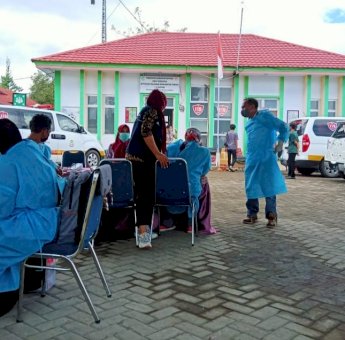 Hari Ini, Seluruh Tenaga Kesehatan di Soppeng Serentak Disuntikkan Vaksin Dosis Ketiga