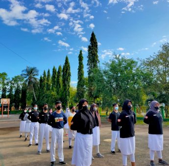 Sambut Hari Kemerdekaan RI, Paskibra SMKN 1 Palopo Latihan Rutin