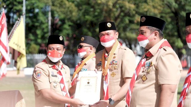 Bupati Gowa Adnan Purichta Salah Satu Penerima Perhargaan Lencana Melati di Sulsel