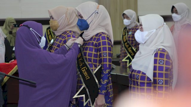 Priska Paramita Adnan saat dilantik jadi Bunda PAUD Kabupaten Gowa, Rabu (25/08/2021).