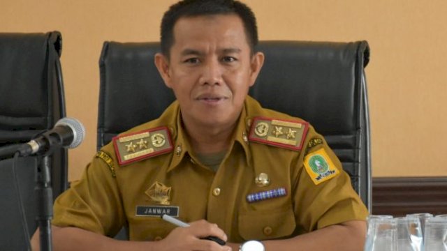 Sekretaris DPRD Kabupaten Sinjai, Drs. Janwar.