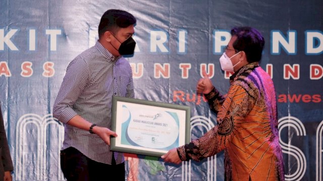 Bupati Gowa Adnan Puricha Dinobatkan Sebagai Tokoh Inspiratif Muda