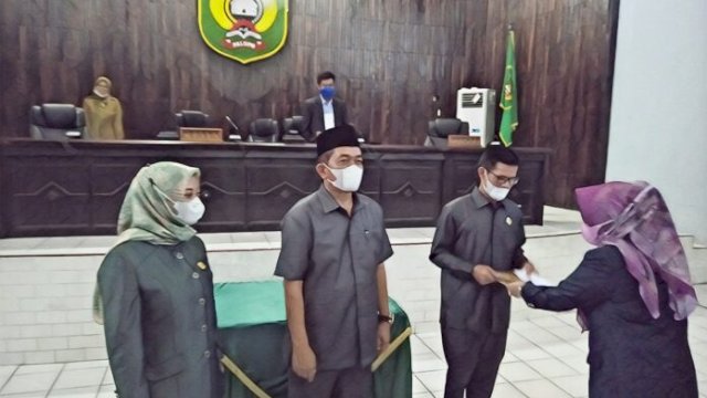 DPRD Serahkan Ranperda Rencana Induk Pengembangan Kota Palopo