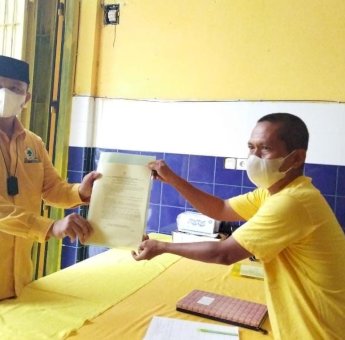 Jadi Pendaftar Pertama Balon Ketua, Aripin Bertekad Besarkan Kembali Partai Golkar di Luwu Timur