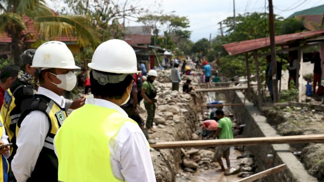 Pemda Lutra Gelontorkan Rp.1,5 Miliar Pembangunan Drainase Salu Matoto