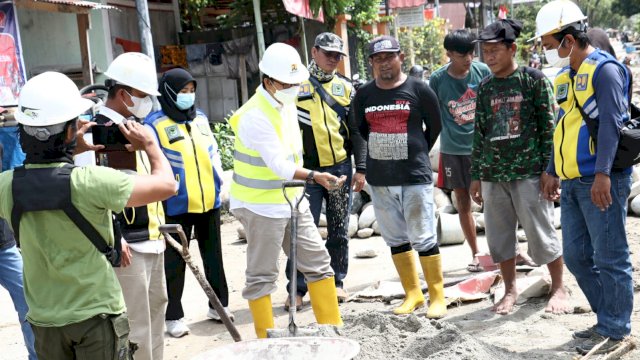 Pengerjaan Saluran Sungai Matoto, Kabupaten Luwu Utara, Sulawesi Selatan.