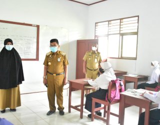 Palopo Mulai Terapkan PTM, Wali Kota Tinjau Proses Belajar