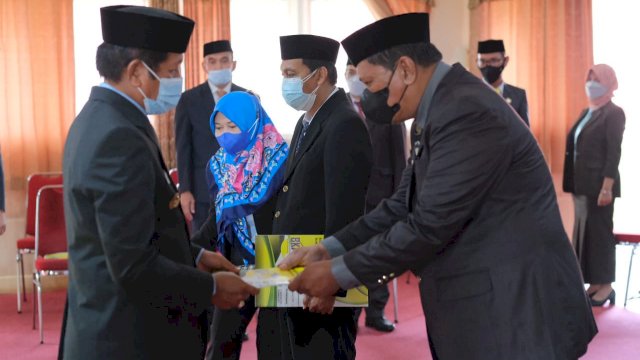 Lantik Pejabat Pemkab Soppeng, Andi Kaswadi: Kami Titip Harapan Besar