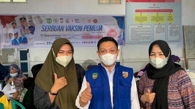 KNPI Palopo, HIPMI dan PMI Palopo berkolaborasi menggelar vaksinasi covid-19 yang dipusatkan di markas PMI, Jumat (17/9/2021).