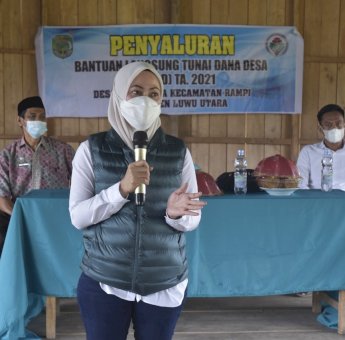 Indah Putri Indriani Pantau Langsung Penyaluran BLT di Rampi