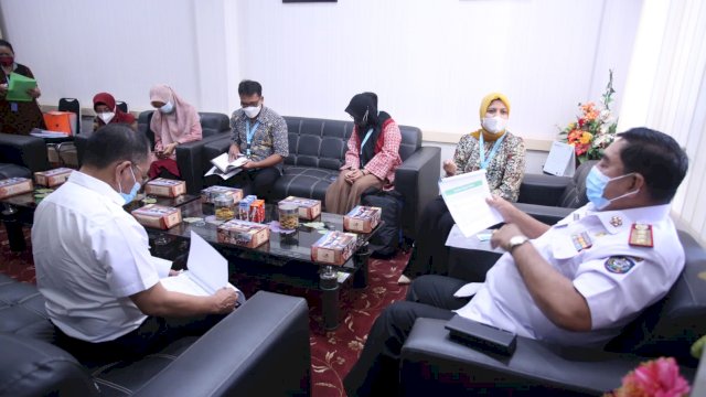 Sekretaris Daerah Provinsi Sulsel Abdul Hayat, menerima kunjungan USAID, di Ruang Kerjanya Kantor Gubernur Sulsel, Rabu (22/09/2021).