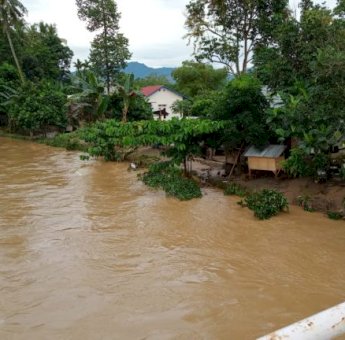 Banjir Bandang Luwu, Rumah Hanyut Hingga Desa Terisolir