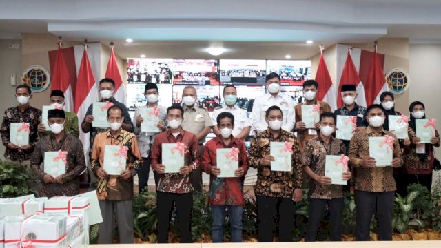 1.500 Lahan Pertanian di Kabupaten Gowa Terima Sertifikat Tanah Gratis