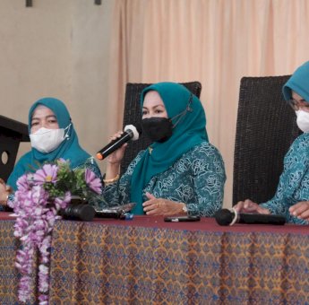 185 Kader PKK dan Posyandu di Gowa Diberikan Pelatihan Peningkatan Keterampilan