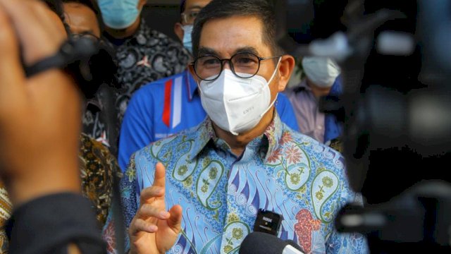 Kuasa Hukum DPP Partai Demokrat Hamdan Zoelva, saat diwawancarai awak media.