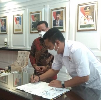 Kadin Sulsel Berikan Bantuan 250 Oksigen ke Pemprov, Andi Sudirman: Terimakasih