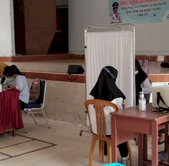 Putus Penyebaran Covid-19, 120 Siswa SMKN 1 Palopo Divaksin