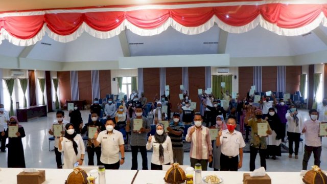 225 Pelaku UMKM di Luwu Utara Terima Sertifikat Tanah