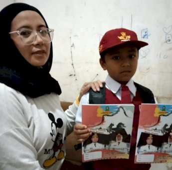 Program Seragam Sekolah Gratis di Sinjai, Orang Tua Murid Sampaikan Terimakasih ke Bupati Andi Seto